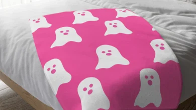 pink ghost blanket